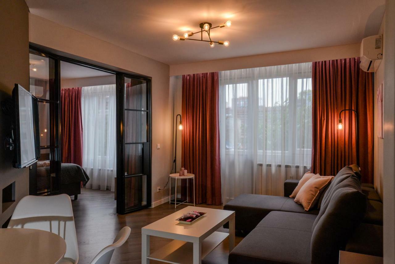 ROSÉ one bedroom designer apartment in city centre Sofia Buitenkant foto
